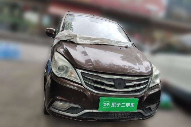 Used BAIC Weiwang M30 2015 1.5L Basic Version DAM15 Front