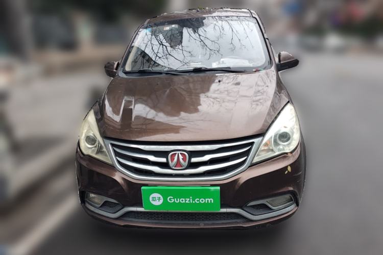 Used BAIC Weiwang M30 2015 1.5L Basic Version DAM15 Front
