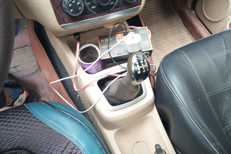 Used BAIC Weiwang M30 2015 1.5L Basic Version DAM15 Gear Lever
