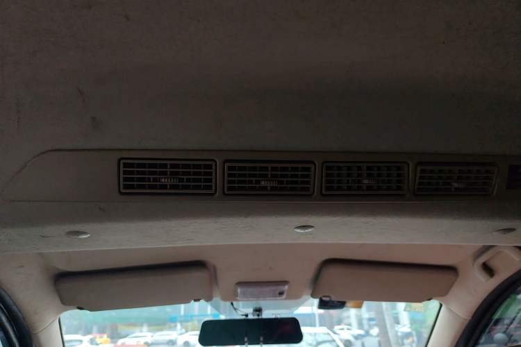 Used BAIC Weiwang M30 2015 1.5L Basic Version DAM15 Headliner