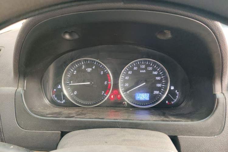 Used BAIC Weiwang M30 2015 1.5L Basic Version DAM15 Instrument Cluster