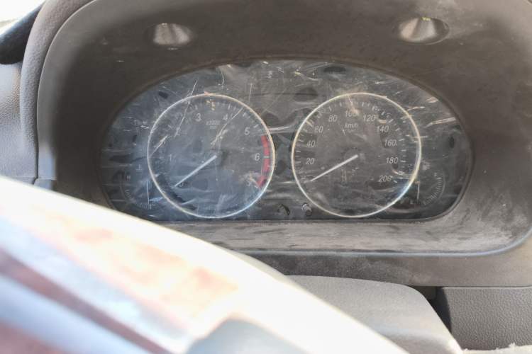 Used BAIC Weiwang M30 2015 1.5L Basic Version DAM15 Instrument Cluster