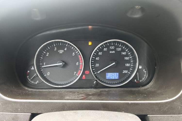 Used BAIC Weiwang M30 2015 1.5L Basic Version DAM15 Instrument Cluster