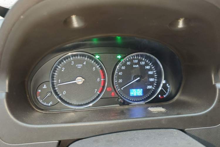 Used BAIC Weiwang M30 2015 1.5L Basic Version DAM15 Instrument Cluster