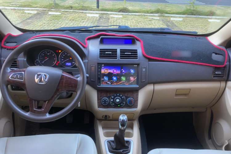 Used BAIC Weiwang M30 2015 1.5L Comfort version DAM15 Interior 3