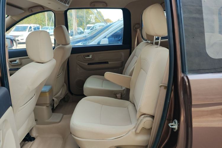 Used BAIC Weiwang M30 2015 1.5L Basic Version DAM15 Left Rear Seat