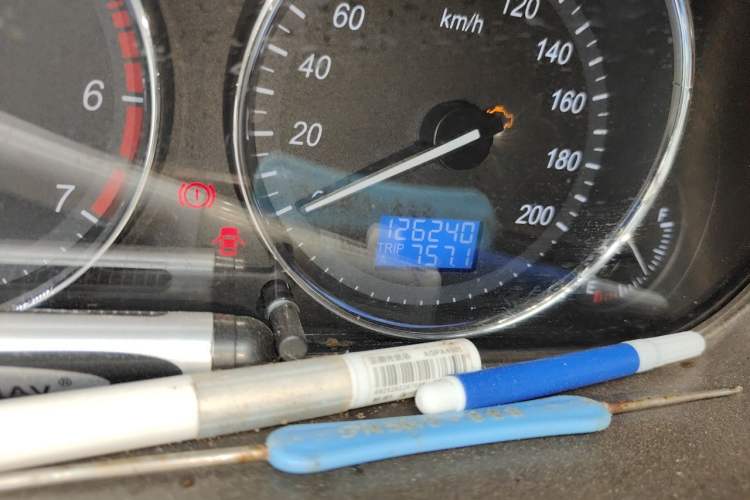 Used BAIC Weiwang M30 2015 1.5L Basic Version DAM15 Odometer Close Up