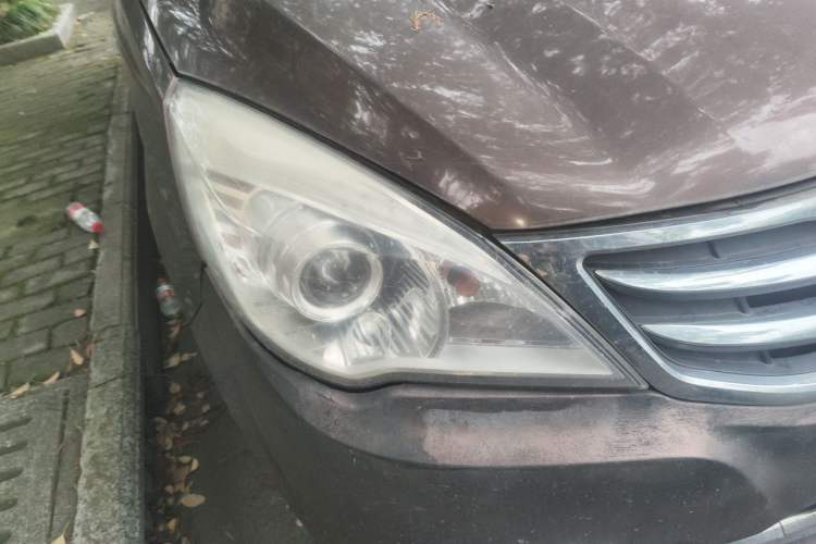 Used BAIC Weiwang M30 2015 1.5L Comfort version DAM15 Right Front Headlight