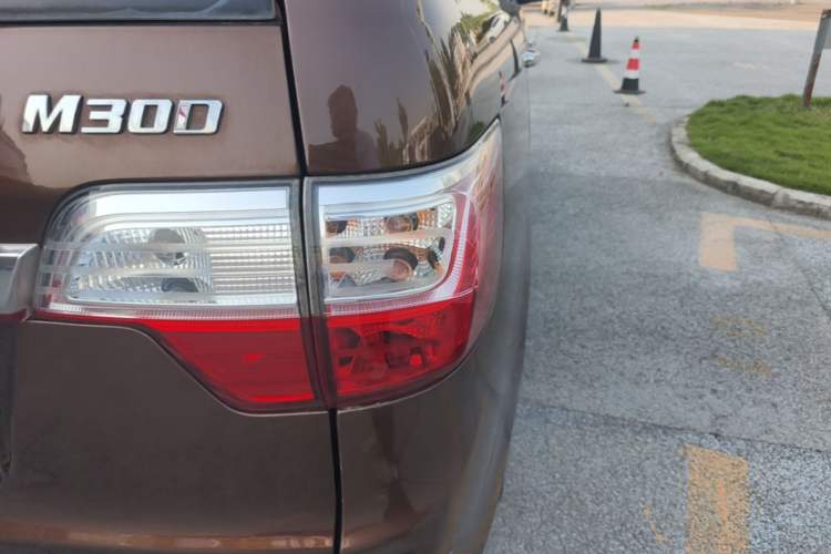 Used BAIC Weiwang M30 2015 1.5L Basic Version DAM15 Right Rear Taillight