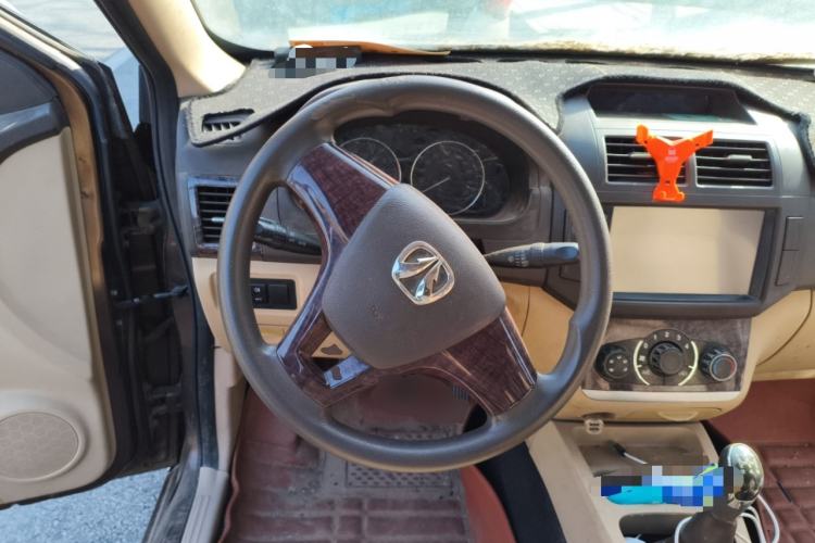 Used BAIC Weiwang M30 2015 1.5L Basic Version DAM15 Steering Wheel