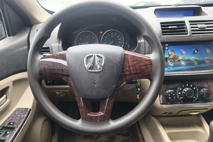 Used BAIC Weiwang M30 2015 1.5L Basic Version DAM15 Steering Wheel
