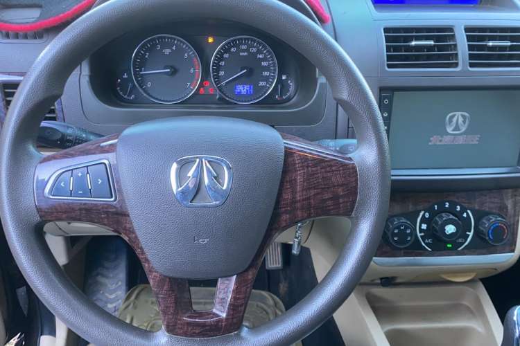 Used BAIC Weiwang M30 2015 1.5L Comfort version DAM15 Steering Wheel