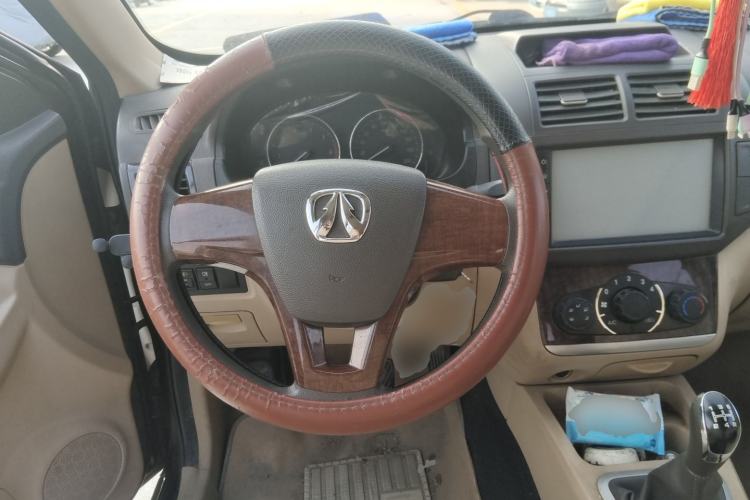 Used BAIC Weiwang M30 2015 1.5L Basic Version DAM15 Steering Wheel
