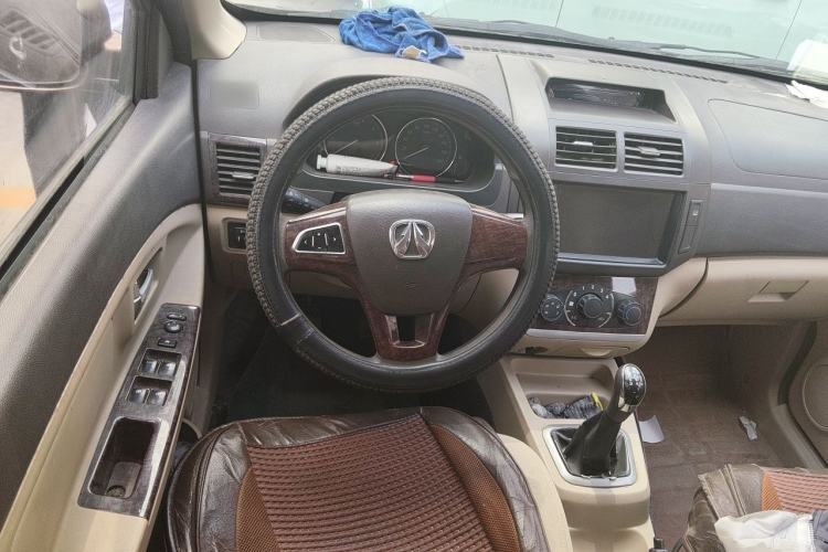 Used BAIC Weiwang M30 2015 1.5L Basic Version DAM15 Steering Wheel