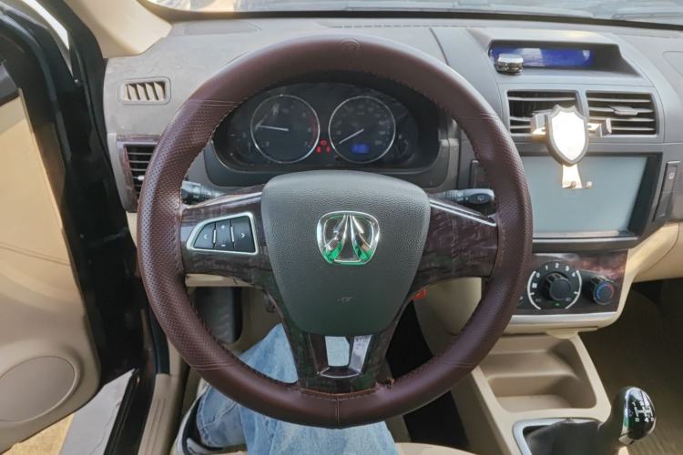 Used BAIC Weiwang M30 2015 1.5L Comfort version DAM15 Steering Wheel