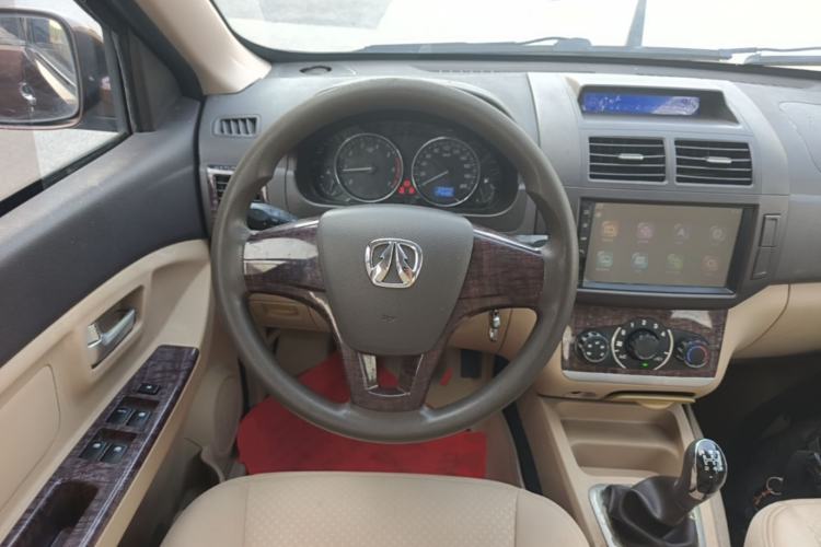 Used BAIC Weiwang M30 2015 1.5L Basic Version DAM15 Steering Wheel