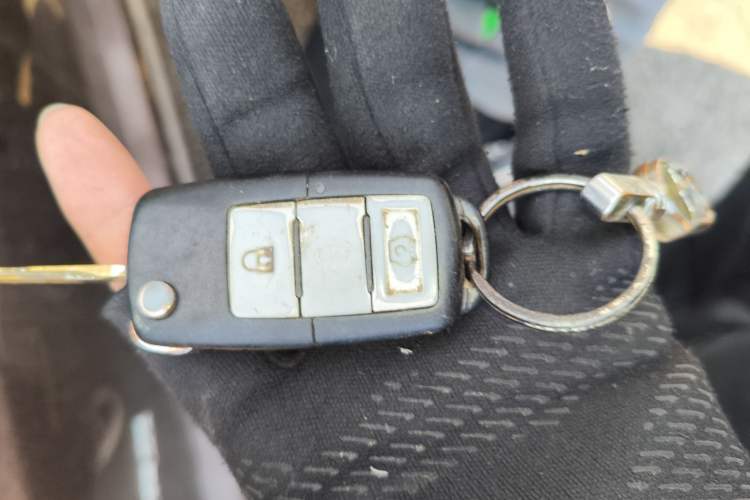 Used BAIC Weiwang M30 2015 1.5L Basic Version DAM15 Vehicle Key
