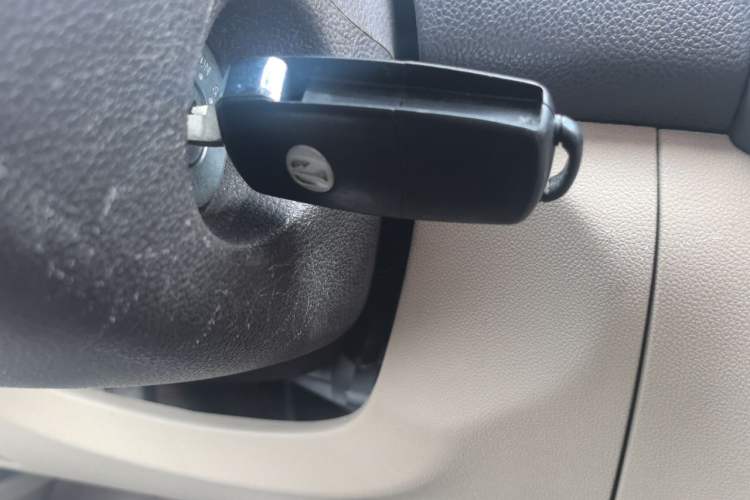 Used BAIC Weiwang M30 2015 1.5L Basic Version DAM15 Vehicle Key