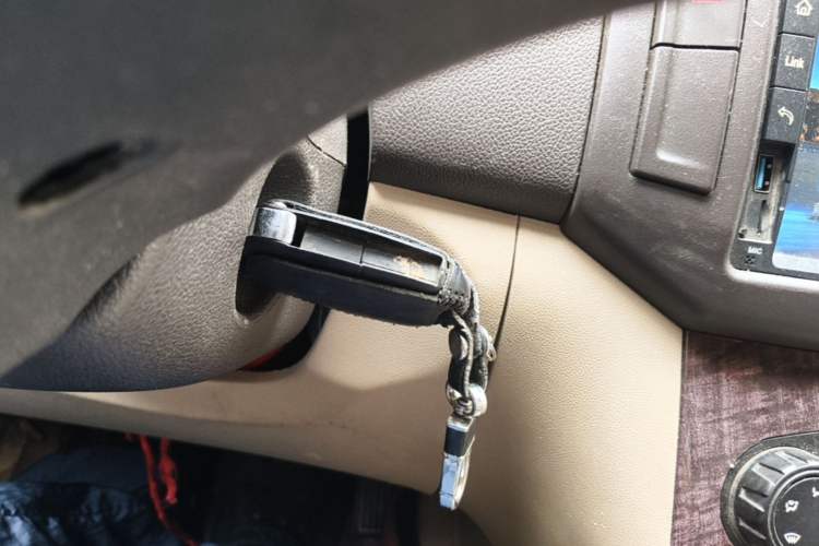 Used BAIC Weiwang M30 2015 1.5L Basic Version DAM15 Vehicle Key