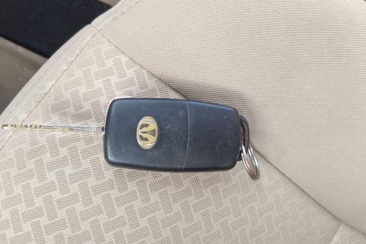 Used BAIC Weiwang M30 2015 1.5L Basic Version DAM15 Vehicle Key