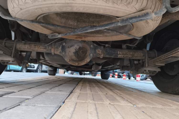 Used BAIC Weiwang M30 2015 1.5L Basic Version DAM15 Chassis Rear