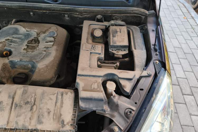 Used BAIC Weiwang M30 2015 1.5L Basic Version DAM15 Engine Bay Left