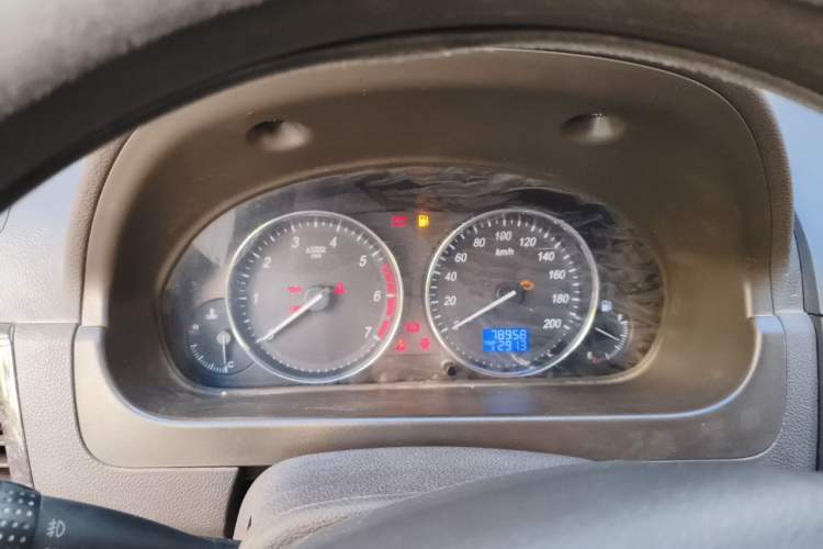 Used BAIC Weiwang M30 2015 1.5L Basic Version DAM15 Instrument Cluster