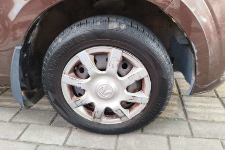 Used BAIC Weiwang M30 2015 1.5L Basic Version DAM15 Right Front Wheel Hub