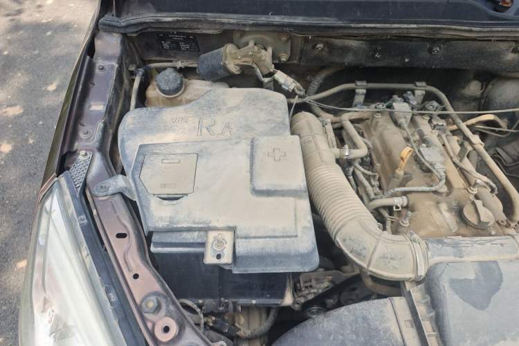 Used BAIC Weiwang M30 2015 1.5L Basic Version DAM15 Engine Bay Right