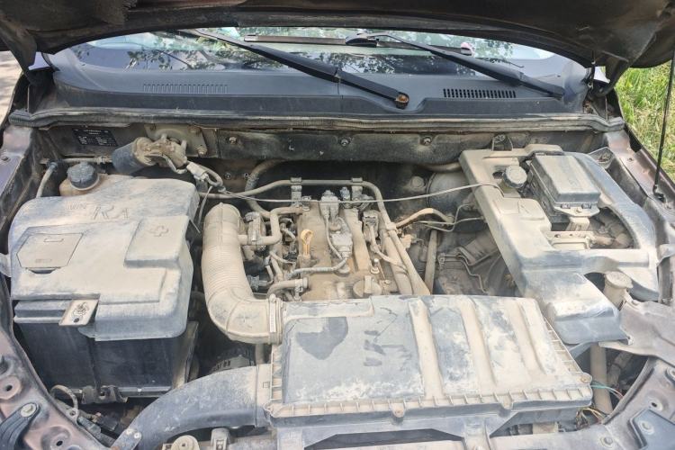 Used BAIC Weiwang M30 2015 1.5L Basic Version DAM15 Engine Bay