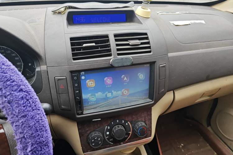 Used BAIC Weiwang M30 2015 1.5L Basic Version DAM15 Audio And AC Panel
