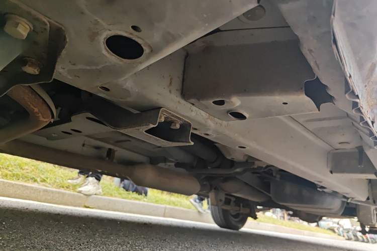 Used BAIC Weiwang M30 2015 1.5L Basic Version DAM15 Chassis Front Left