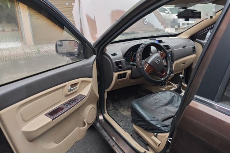 Used BAIC Weiwang M30 2015 1.5L Basic Version DAM15 Driver Seat
