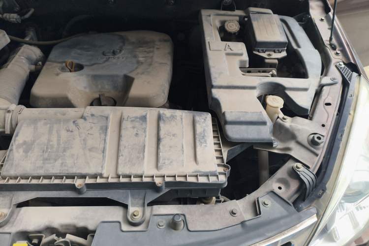 Used BAIC Weiwang M30 2015 1.5L Basic Version DAM15 Engine Bay Left