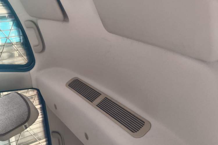 Used BAIC Weiwang M30 2015 1.5L Comfort Version BJ415B Headliner