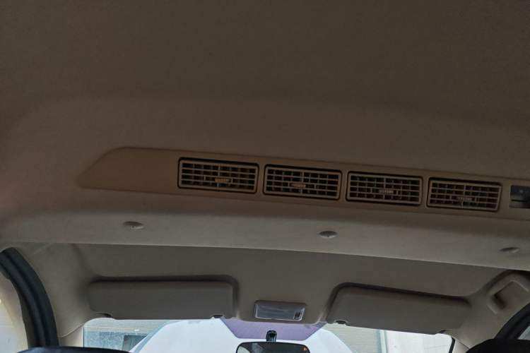 Used BAIC Weiwang M30 2015 1.5L Basic Version DAM15 Headliner