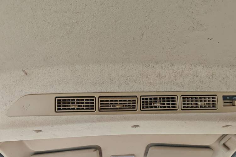 Used BAIC Weiwang M30 2015 1.5L Basic Version DAM15 Headliner