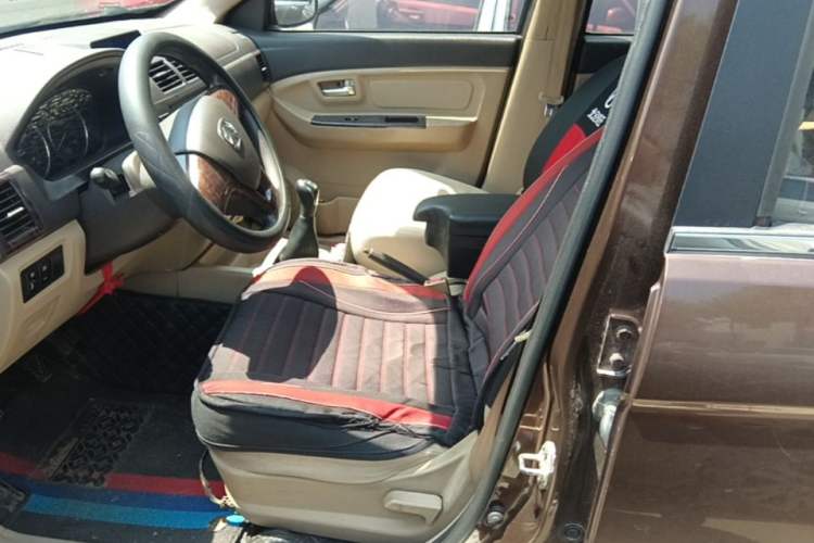 Used BAIC Weiwang M30 2015 1.5L Basic Version DAM15 Left Front Seat