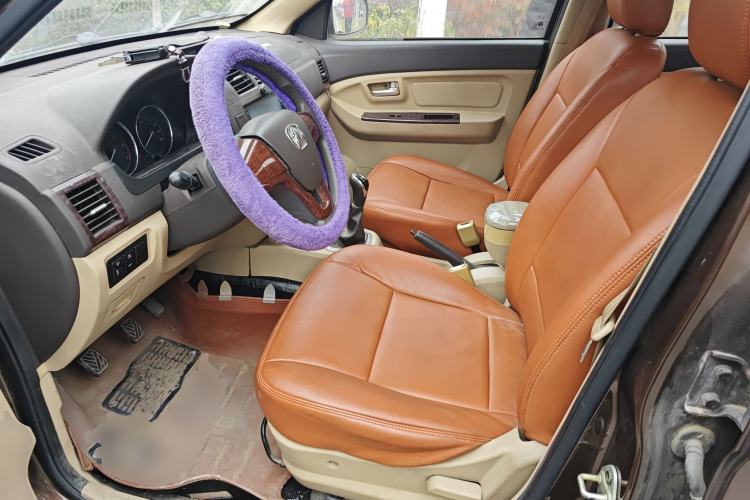 Used BAIC Weiwang M30 2015 1.5L Basic Version DAM15 Left Front Seat