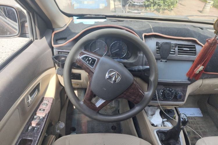 Used BAIC Weiwang M30 2015 1.5L Basic Version DAM15 Steering Wheel
