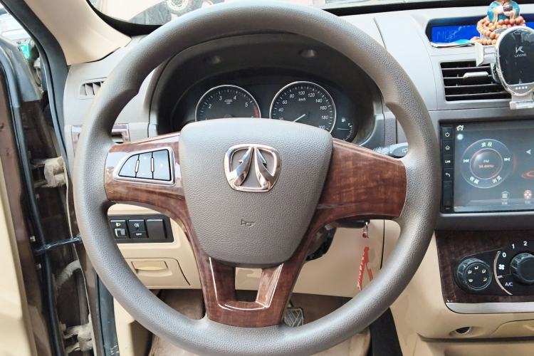 Used BAIC Weiwang M30 2015 1.5L Comfort Version BJ415B Steering Wheel