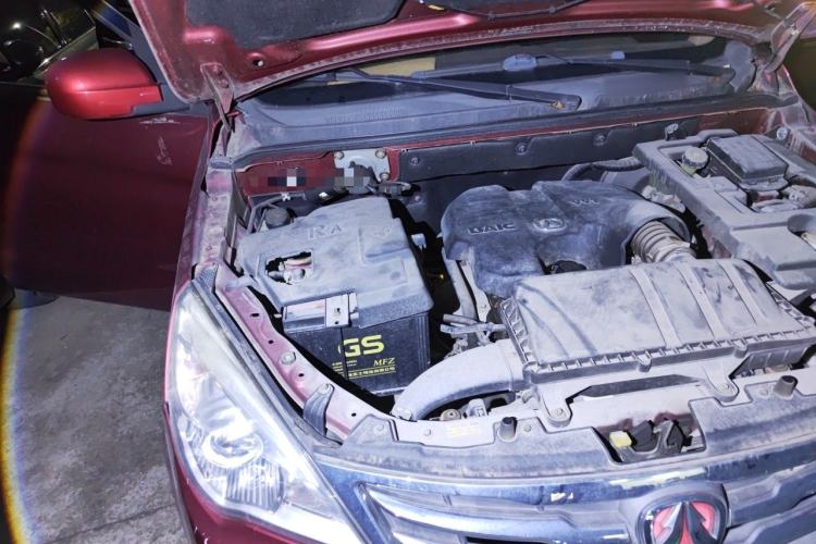 Used BAIC Weiwang M30 2015 1.5L Comfort Version BJ415B Engine Bay Right