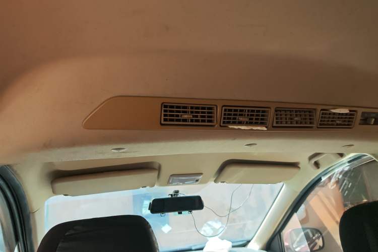 Used BAIC Weiwang M30 2015 1.5L Basic Version DAM15 Headliner