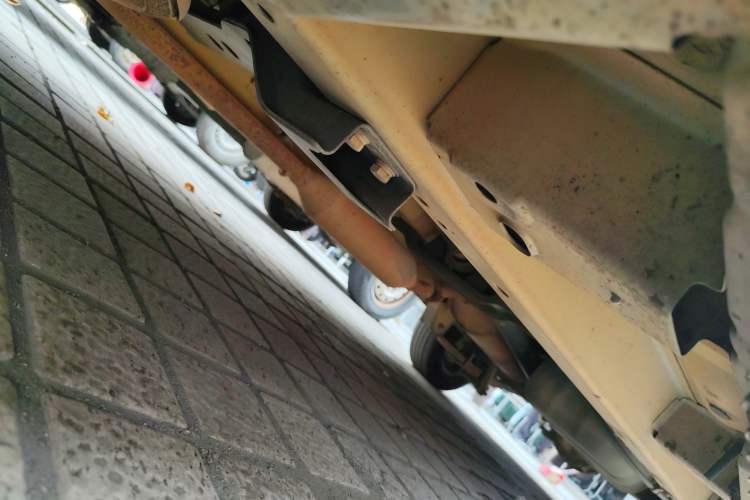 Used BAIC Weiwang M30 2015 1.5L Basic Version DAM15 Chassis Front Left