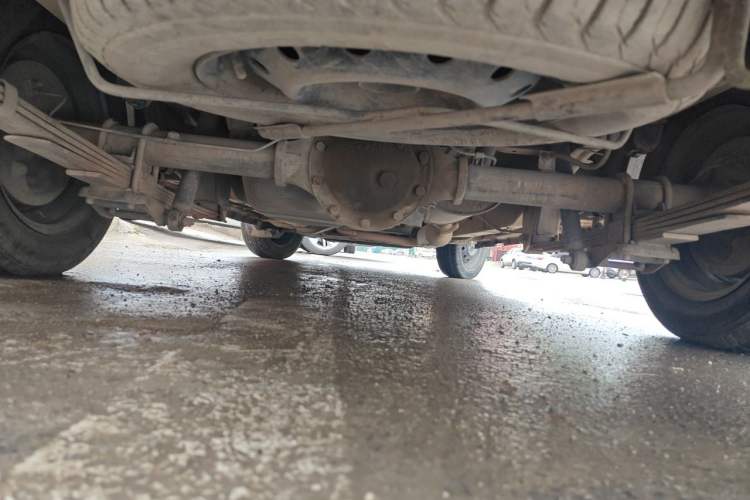 Used BAIC Weiwang M30 2015 1.5L Basic Version BJ415B Chassis Rear