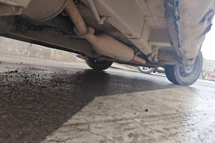Used BAIC Weiwang M30 2015 1.5L Basic Version BJ415B Chassis Rear Right