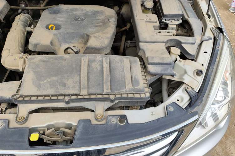 Used BAIC Weiwang M30 2015 1.5L Comfort version DAM15 Engine Bay Left
