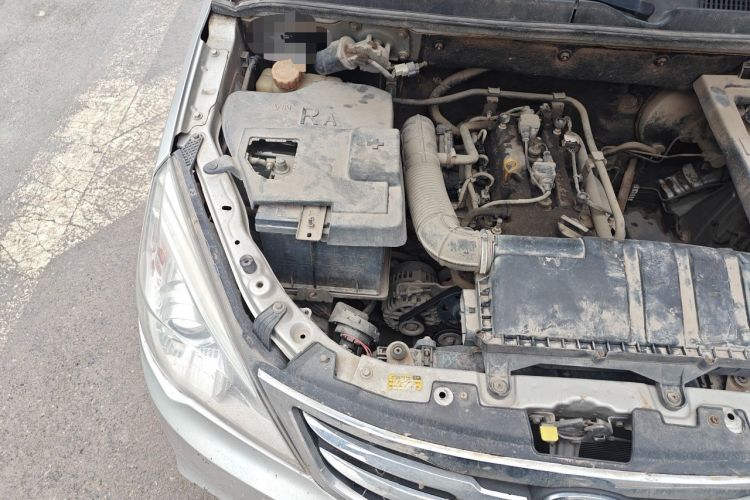 Used BAIC Weiwang M30 2015 1.5L Basic Version BJ415B Engine Bay Right