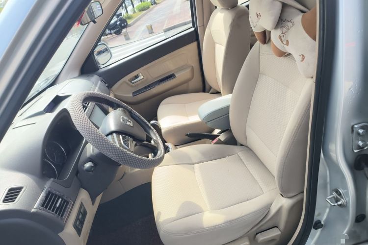 Used BAIC Weiwang M30 2015 1.5L Comfort Version BJ415B Left Front Seat