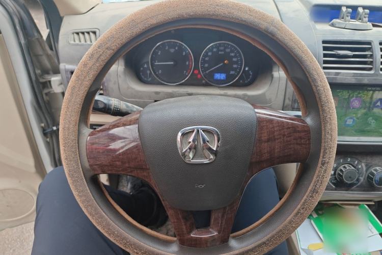 Used BAIC Weiwang M30 2015 1.5L Basic Version BJ415B Steering Wheel